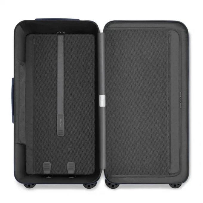 Essential Trunk Plus Large Suitcase