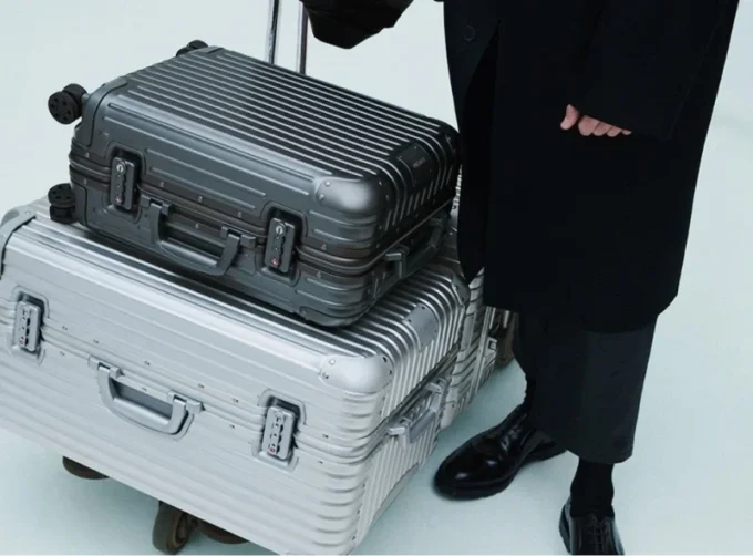 Original Trunk Large Aluminum Suitcase