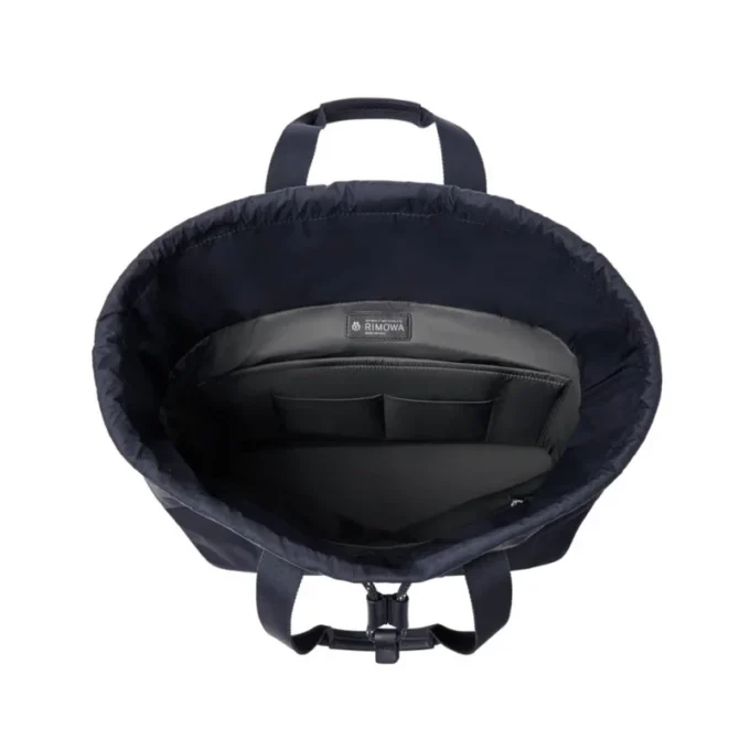 Signature Sliding in ECONYL® Nylon TrageBags