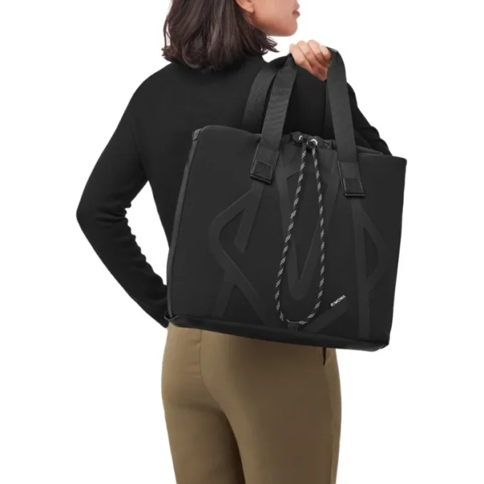Signature Sliding in ECONYL® Nylon TrageBags